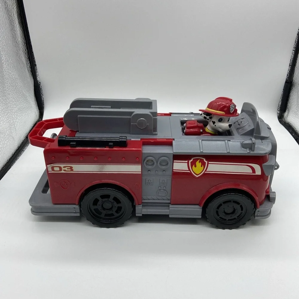 Paw Patrol Marshall Transforming Fire Truck Vehicle with Marshall Figure Red 03